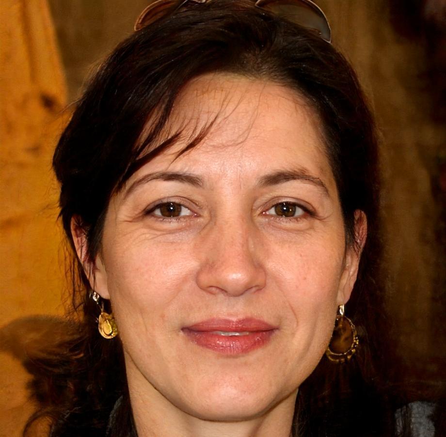 Esperanza Vidal, especialista en comunicación financiera
